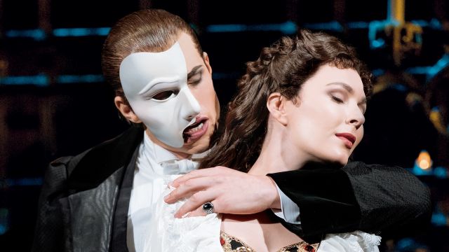 The Phantom of the Opera Postponed to 2022