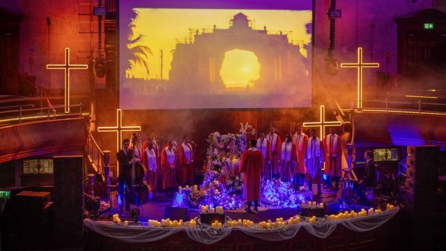 Romeo + Juliet (Baz Luhrmann 1996): Order of Service.