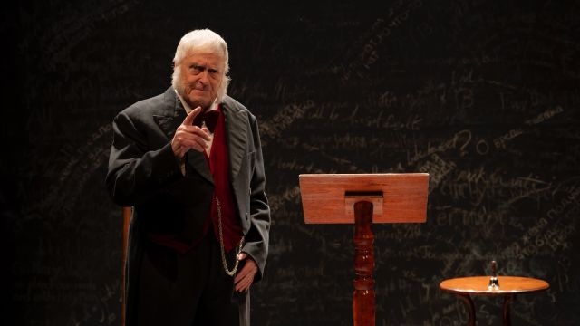 Endgames: three short works by Hibberd, Beckett and Chekhov