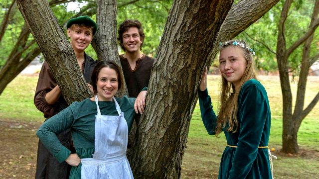 Farcical Robin Hood Romp at Roleystone